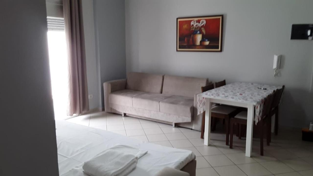 Lungomare Apartament Sea View Vlore Exterior photo